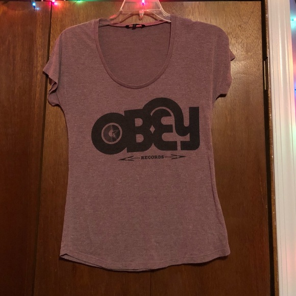 Obey Tops - ❗️SALE❗️Obey Shirt